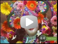 8. Харе Кришна Киртан во Вриндаване